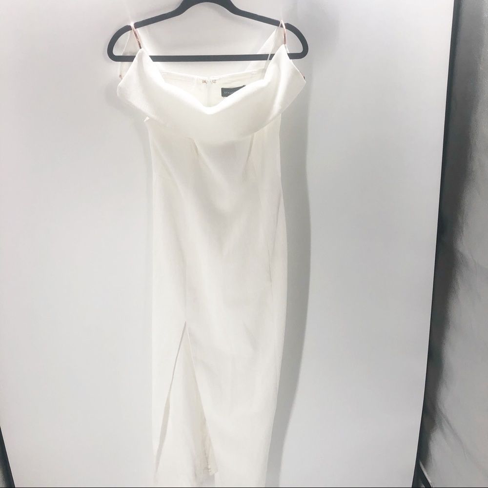NWT StyleStalker Lana Off Shoulder Dress White M - Picture 4 of 6